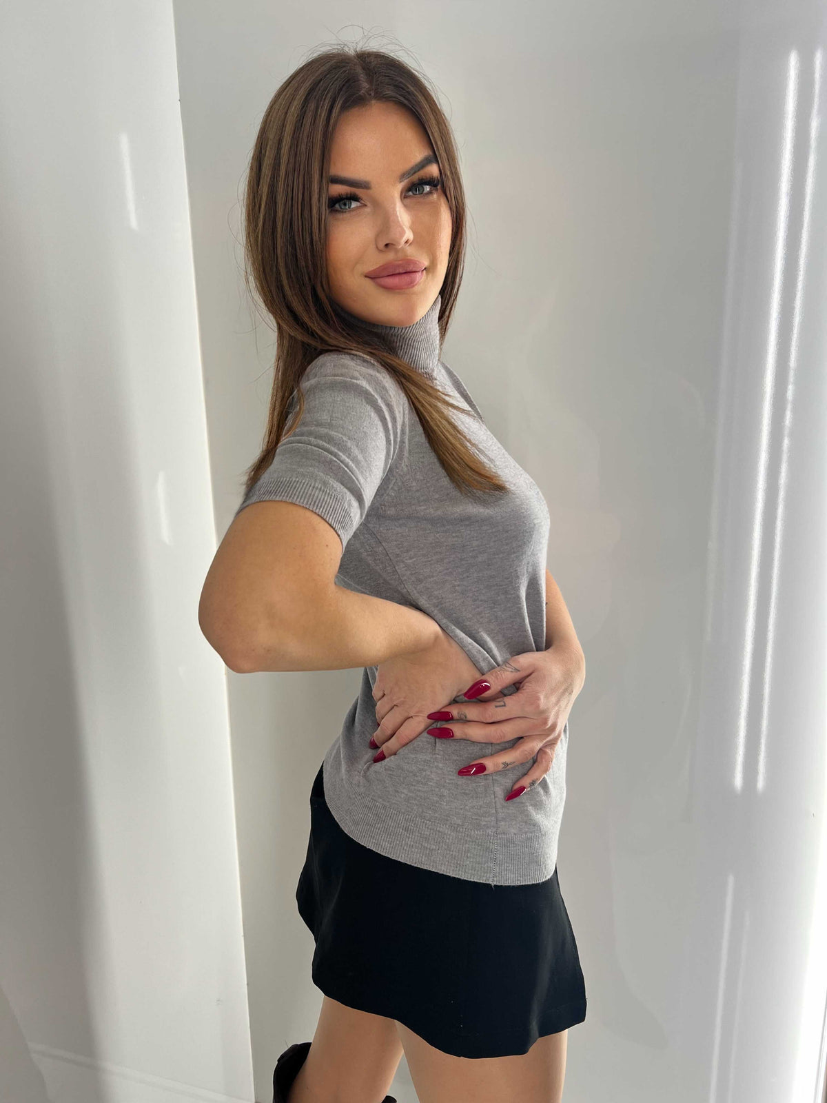 NB692 Sweter Golfik Classic Krótki Rękaw Szary