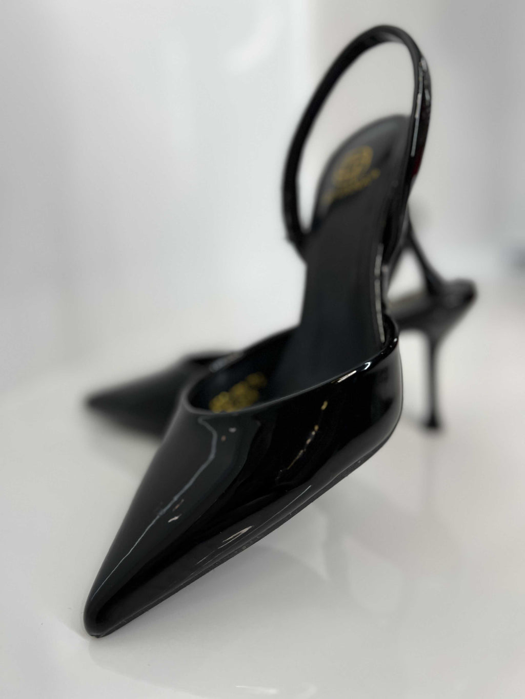 B098 Eleganckie Czarne Szpilki Slingback Lakier