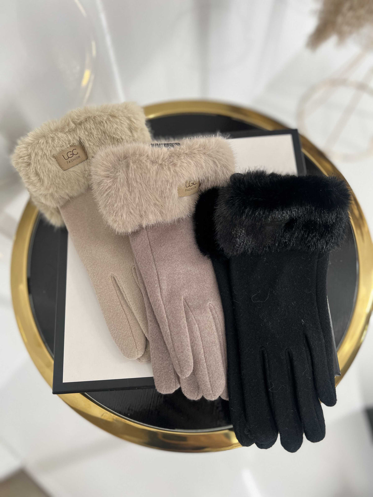 NB038 Rękawiczki Zimowe UGC z Futerkiem Czarne