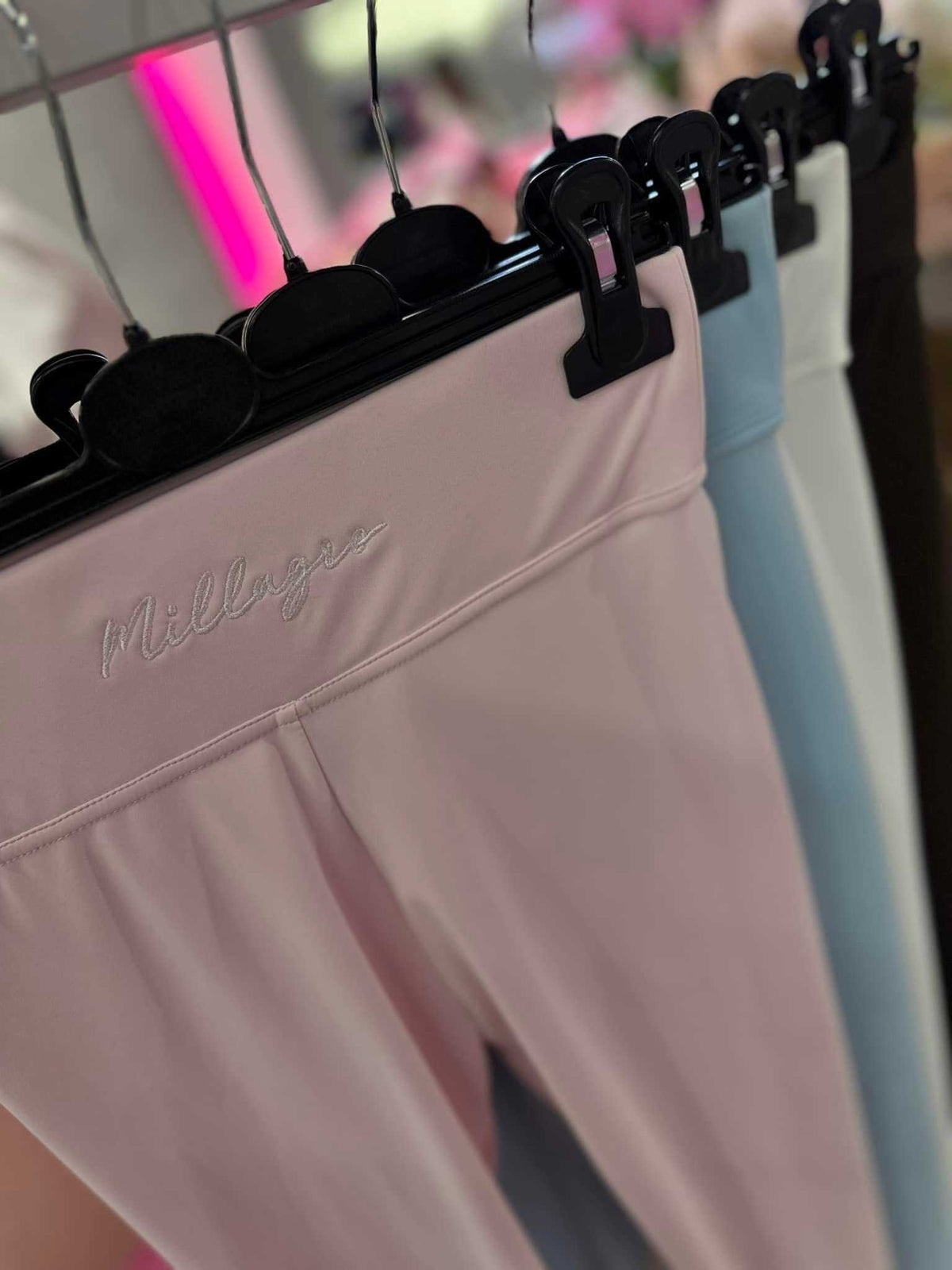 ML144 Legginsy Modelujące Damskie Millagro  z Haftem Białe