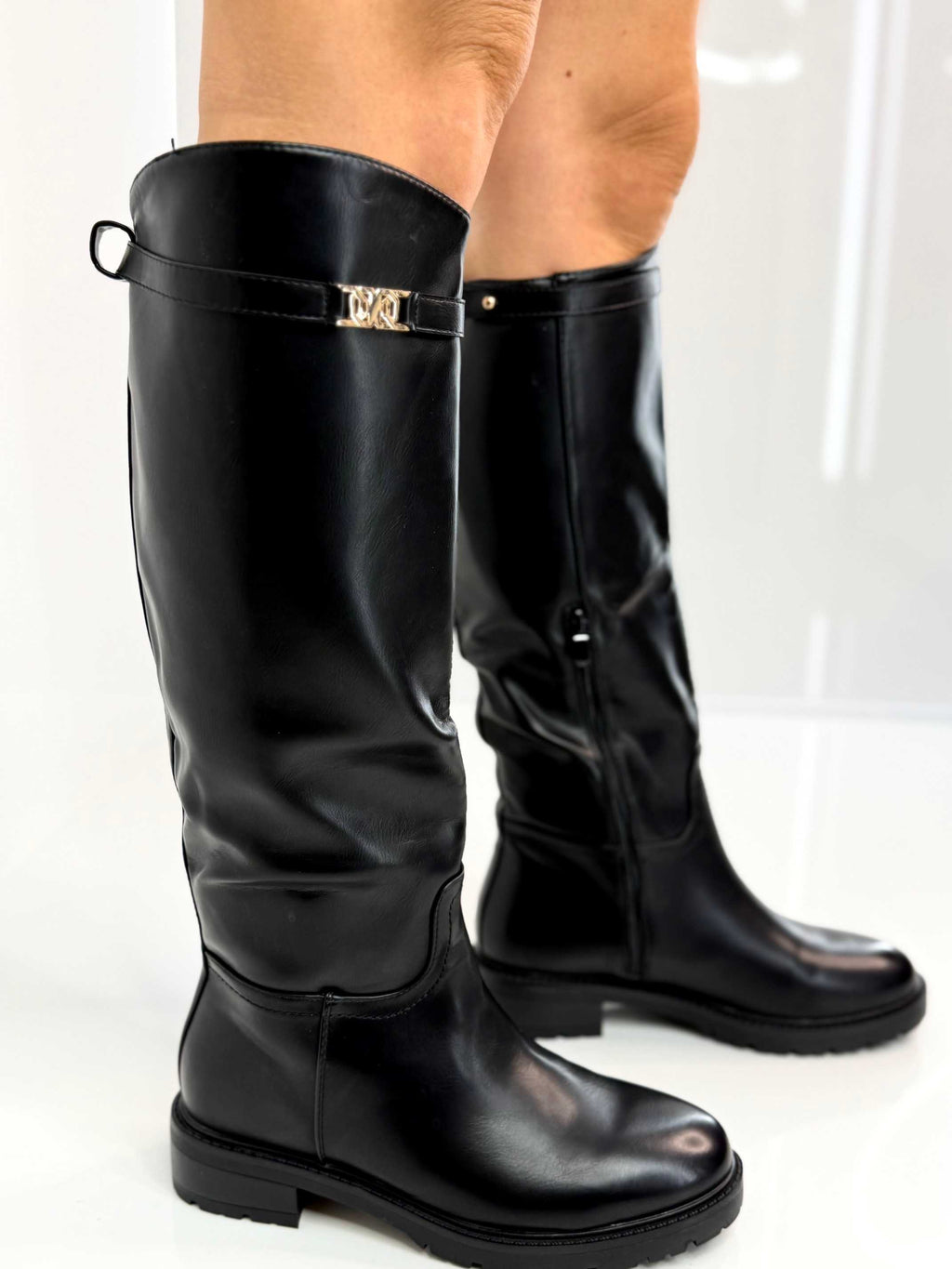 B002 Buty Kozaki Oficerki Damskie Ekoskóra Czarne