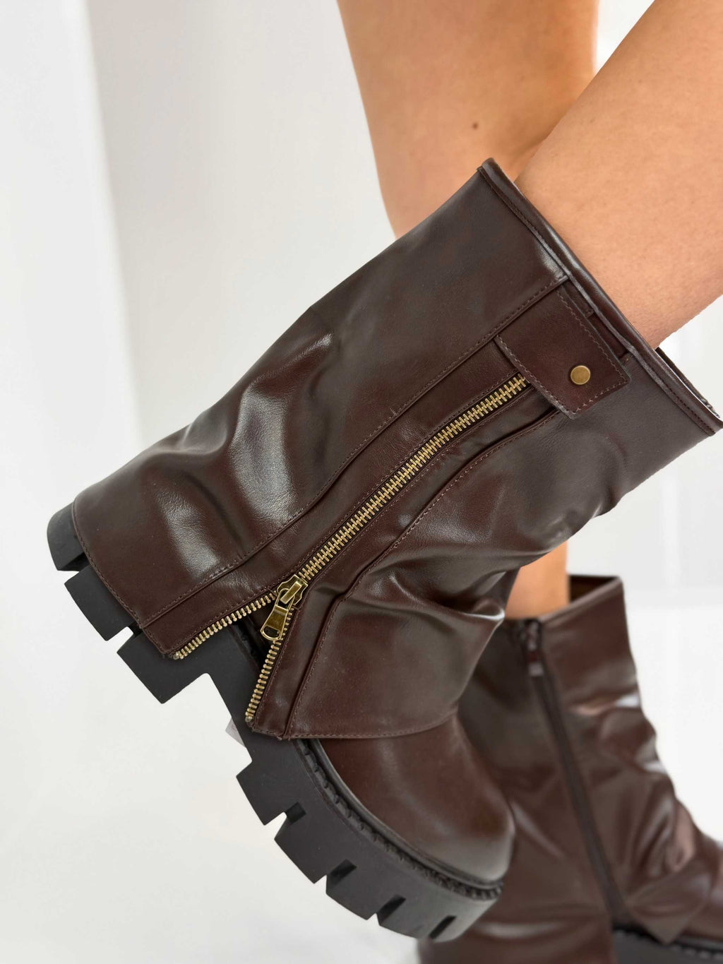 B753 Botki Workery Damskie ZIP Czekolada