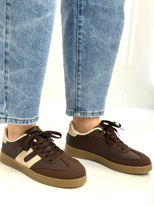 B319 Sneakersy Damskie Trampki W Stylu Retro– Modne Buty Sportowe z Paskami Ekoskóra Brąz + Beż