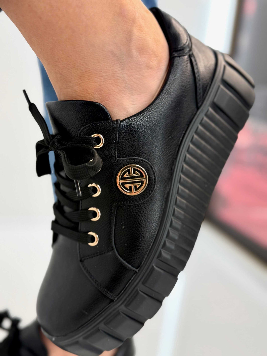 B685 Buty Sneakersy Damskie Premium Skóra Naturalna Czarne na Platformie
