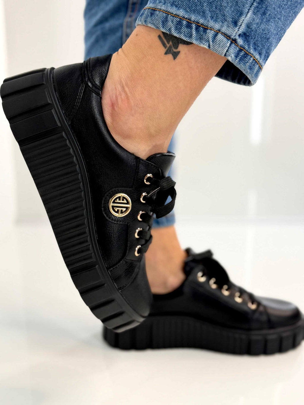 B685 Buty Sneakersy Damskie Premium Skóra Naturalna Czarne na Platformie