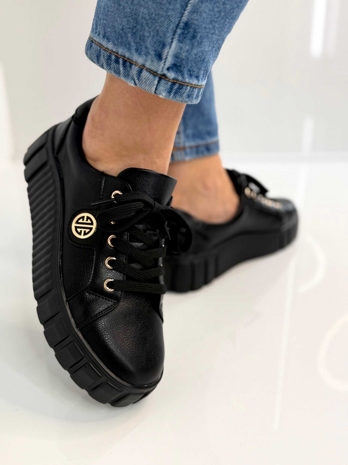 B685 Buty Sneakersy Damskie Premium Skóra Naturalna Czarne na Platformie