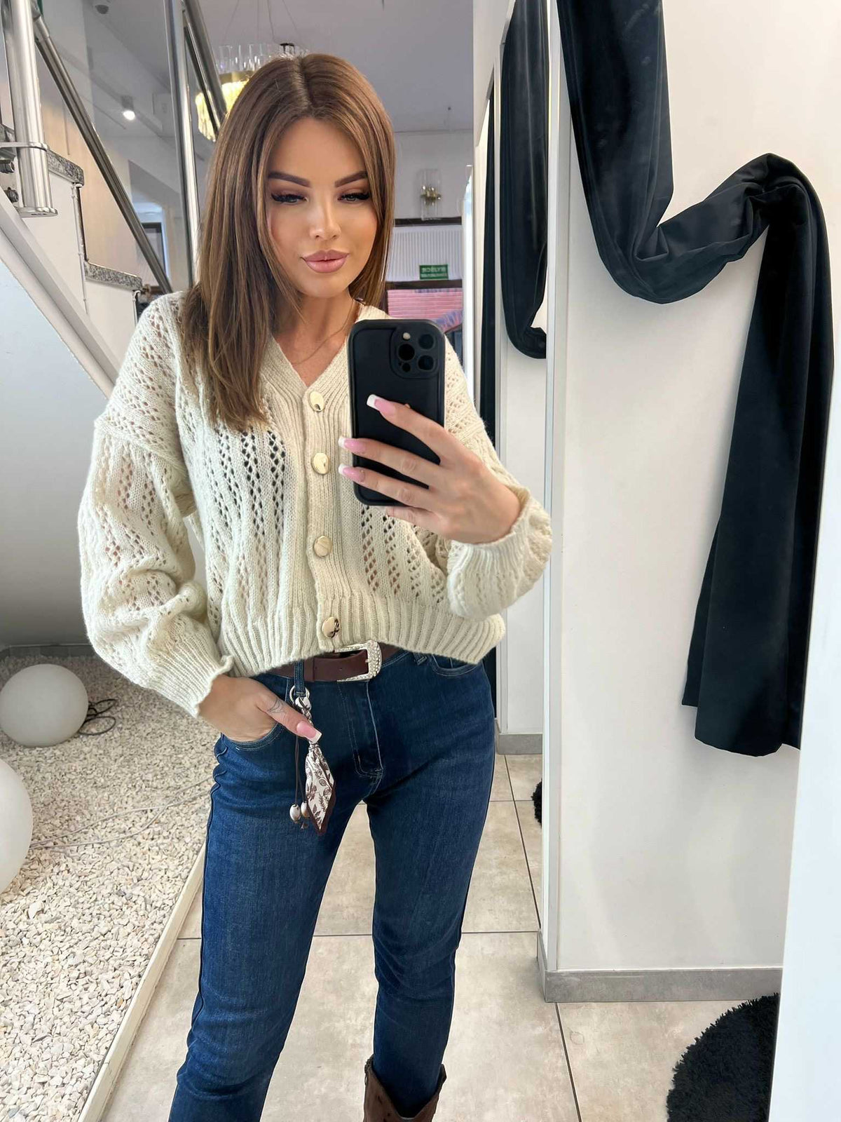 SW671 Sweter Kardigan Oversize Ażurowy Złote Guziki Beżowy