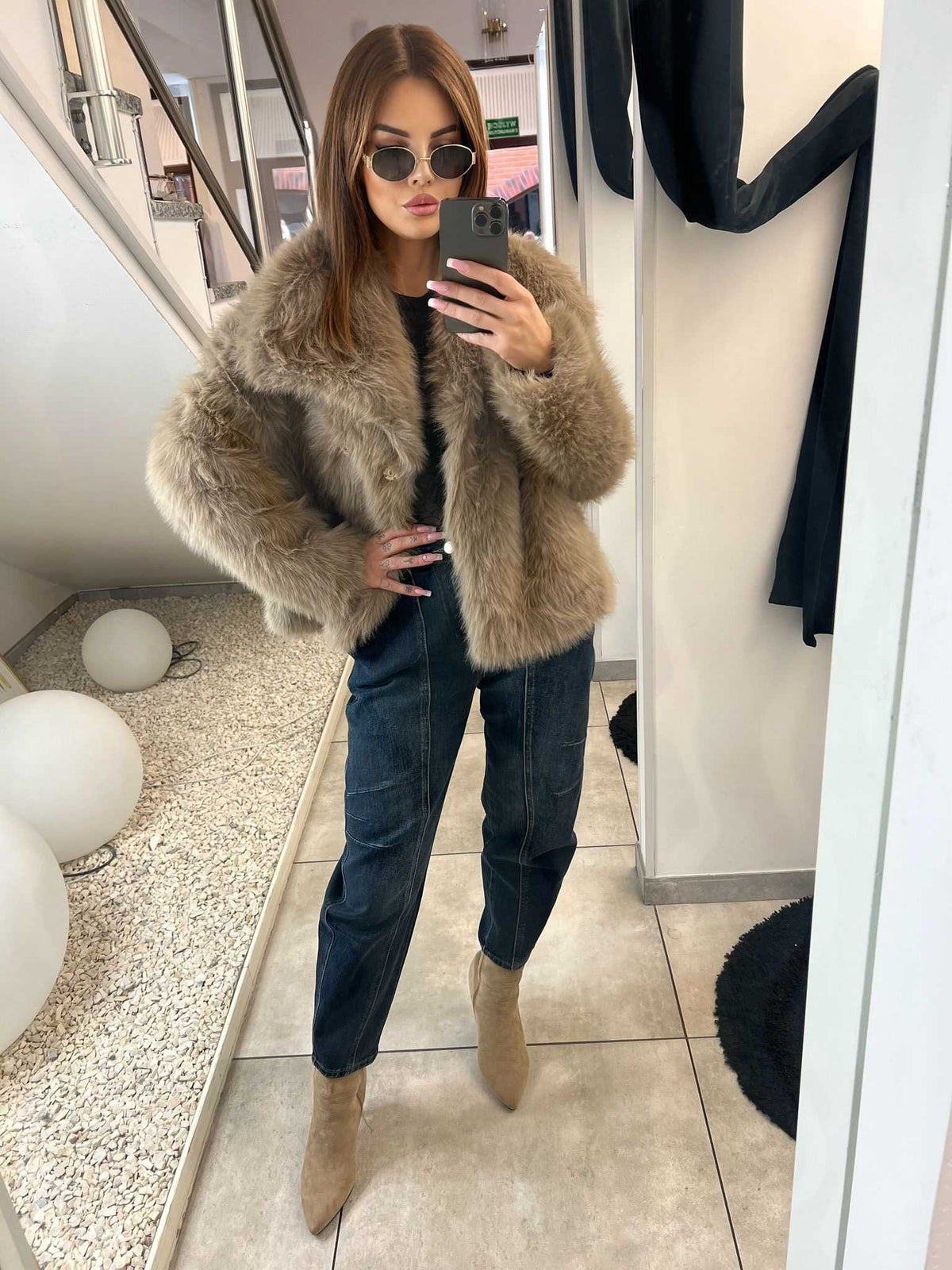 DM670 Eleganckie Futerko Damskie z Kołnierzem Ciemny Beż Fango
