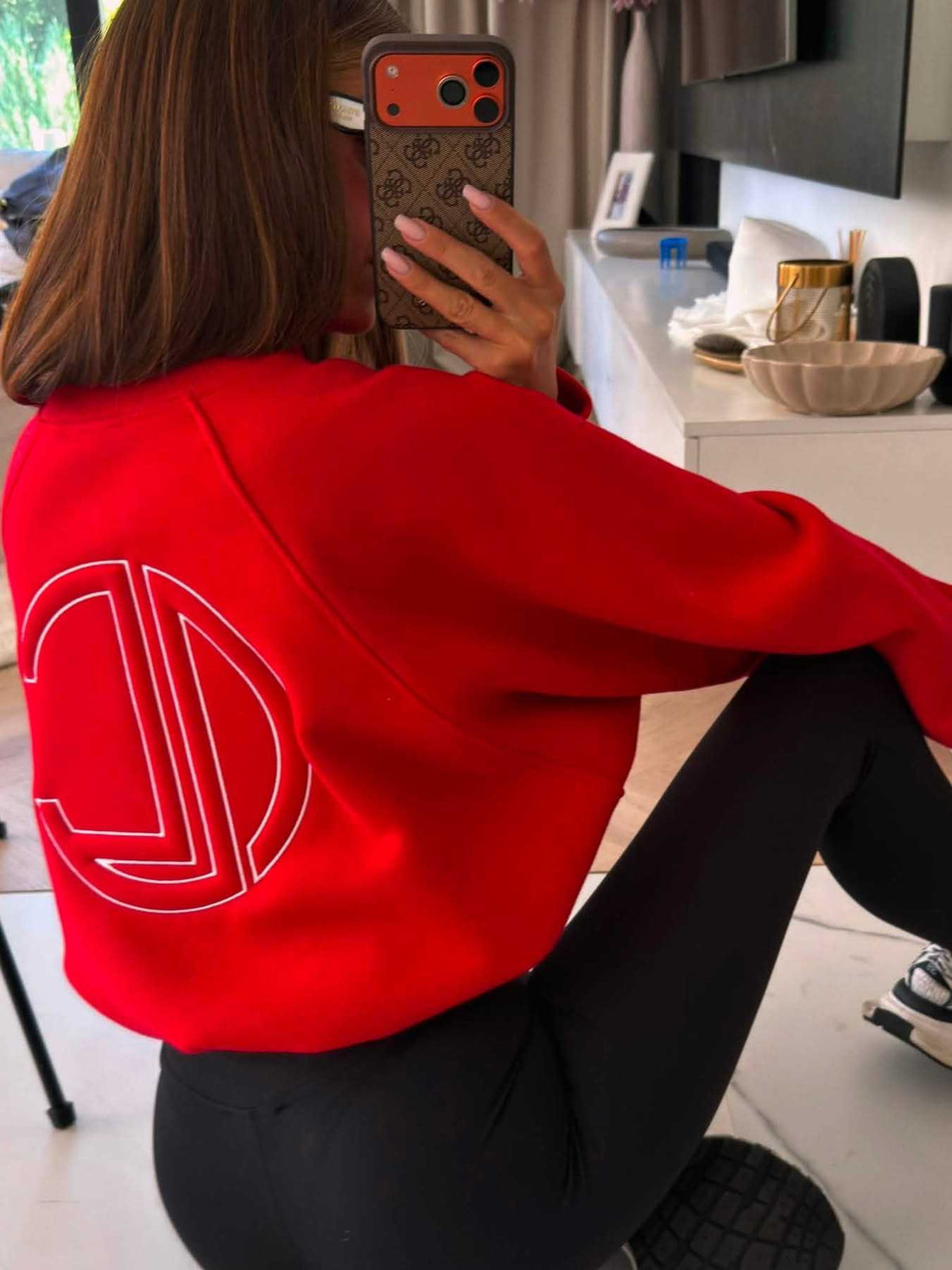 LC779 Krótka Dresowa Bluza Damska La Coca haft Logo Czerwona