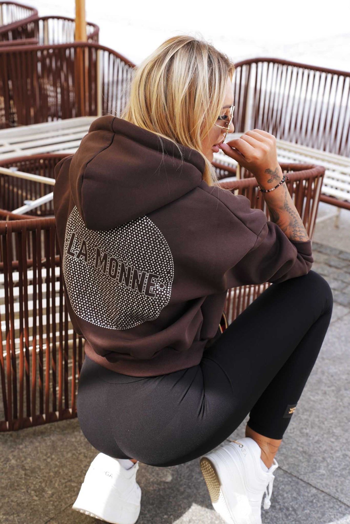 LM705 Dresowa Bluza La Monne na Zamek  Shine Brązowa