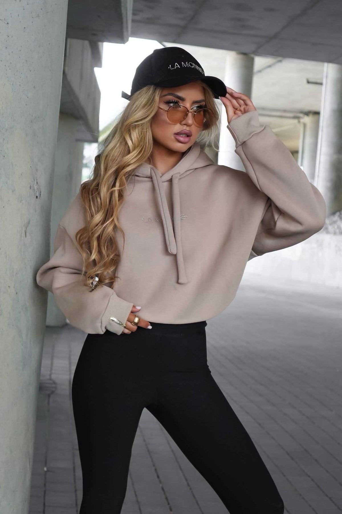 LM706 Dresowa Bluza La Monne Shine Beżowa