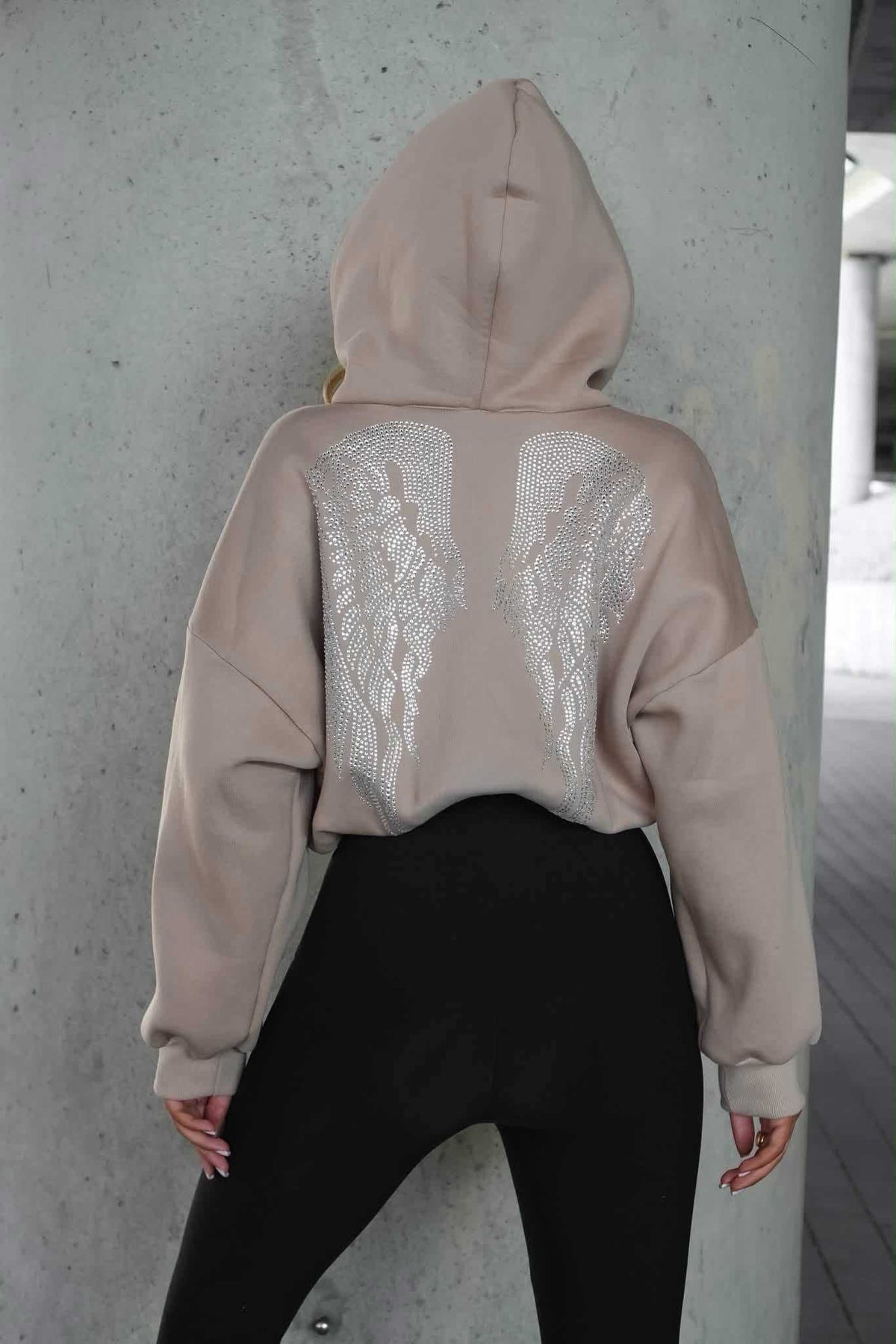 LM706 Dresowa Bluza La Monne Shine Beżowa