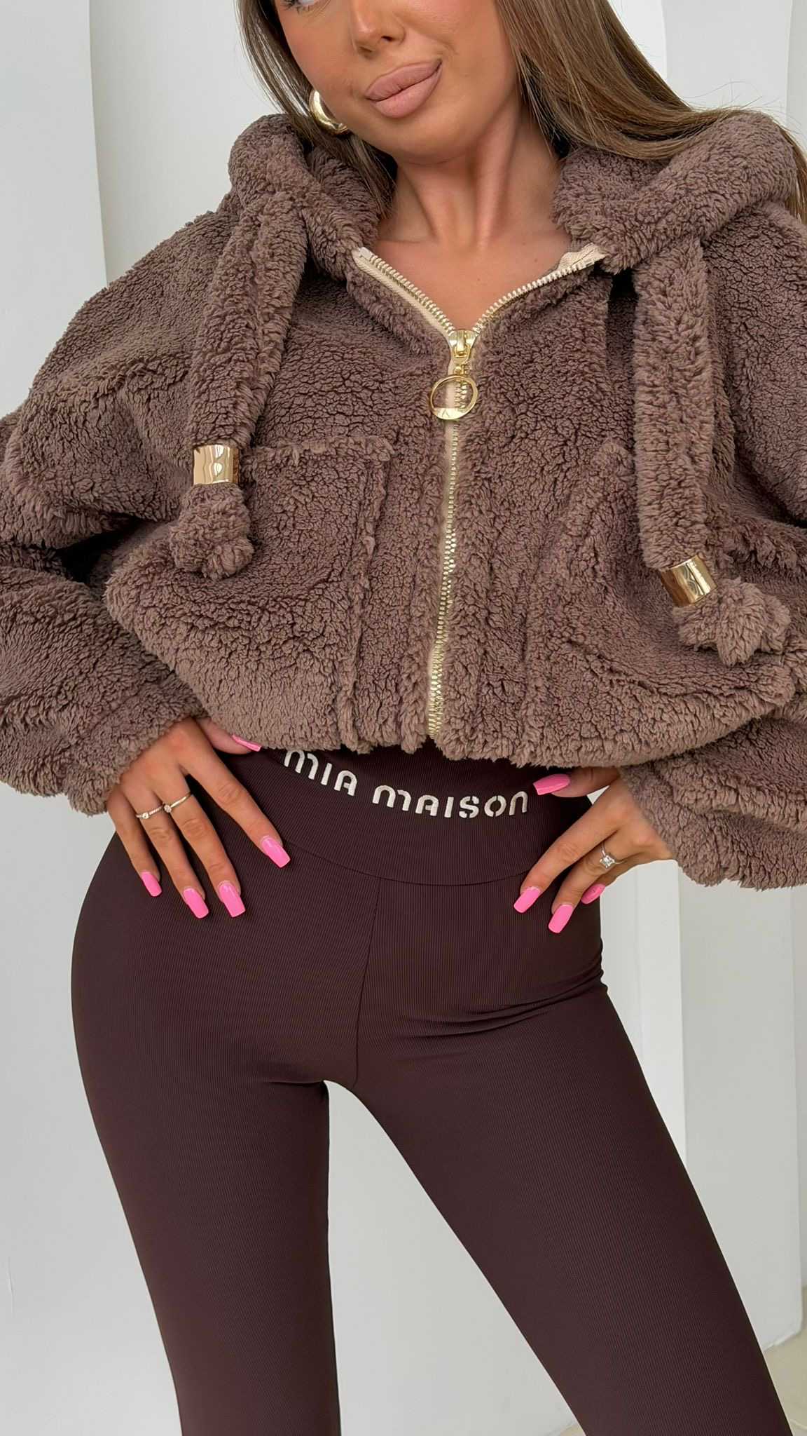 MM787 Bluza Damska na Zamek z Kapturem Teddy na Mia Maison Mleczna Czekolada