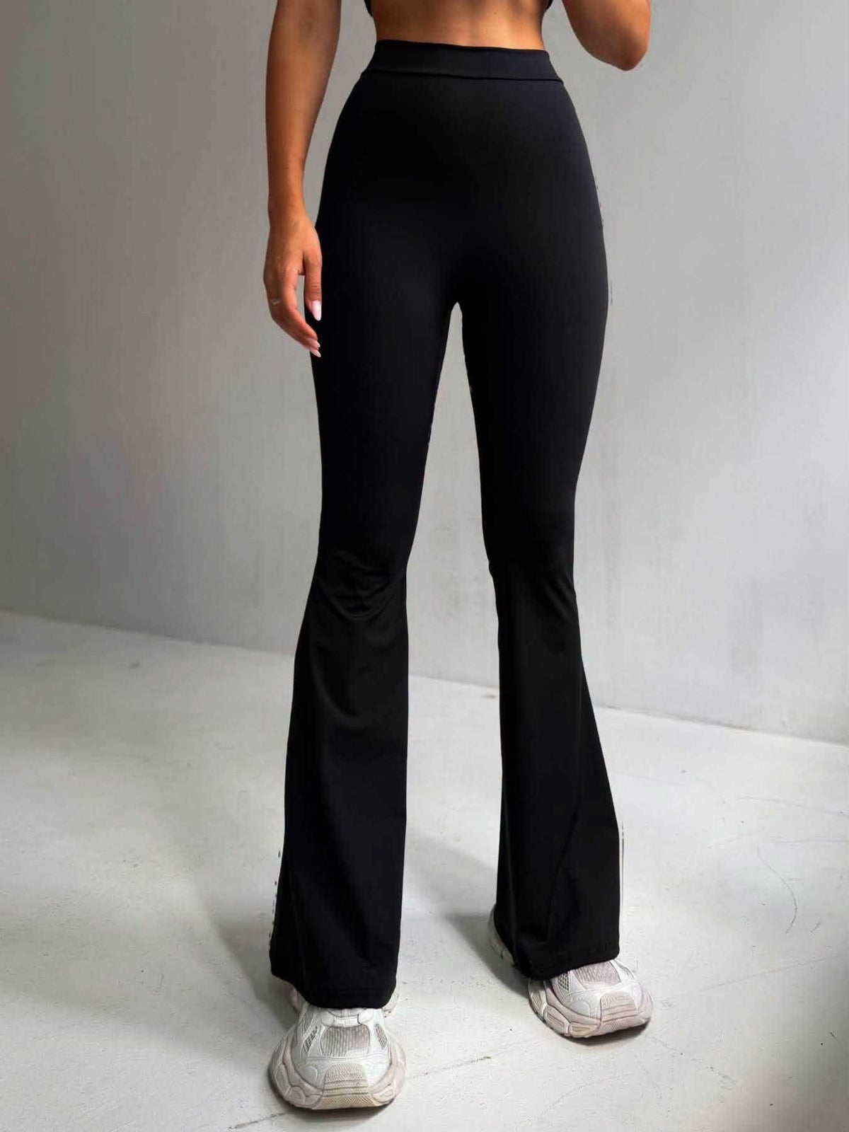 MT Legginsy Modelujące Efekt Push Up Lycra Dzwony Czarne
