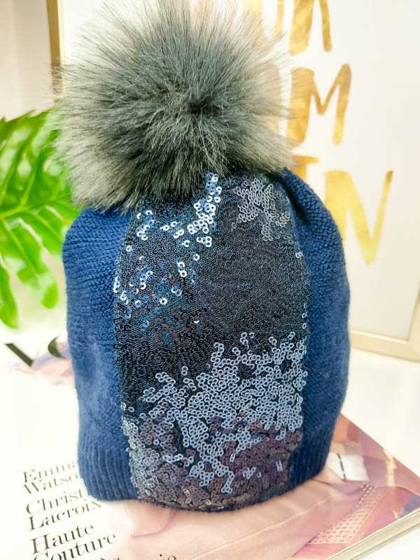 C164 Czapka GREEN cekiny Pompon